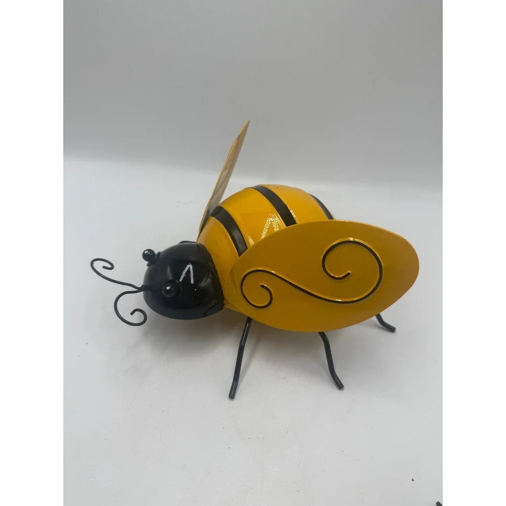 N/A handcrafted metal